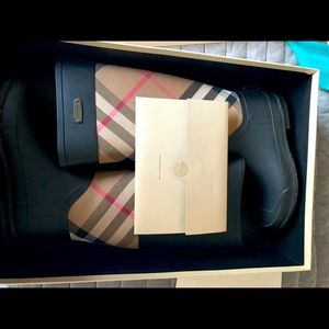 Burberry Clemence rubber rain boots size 38